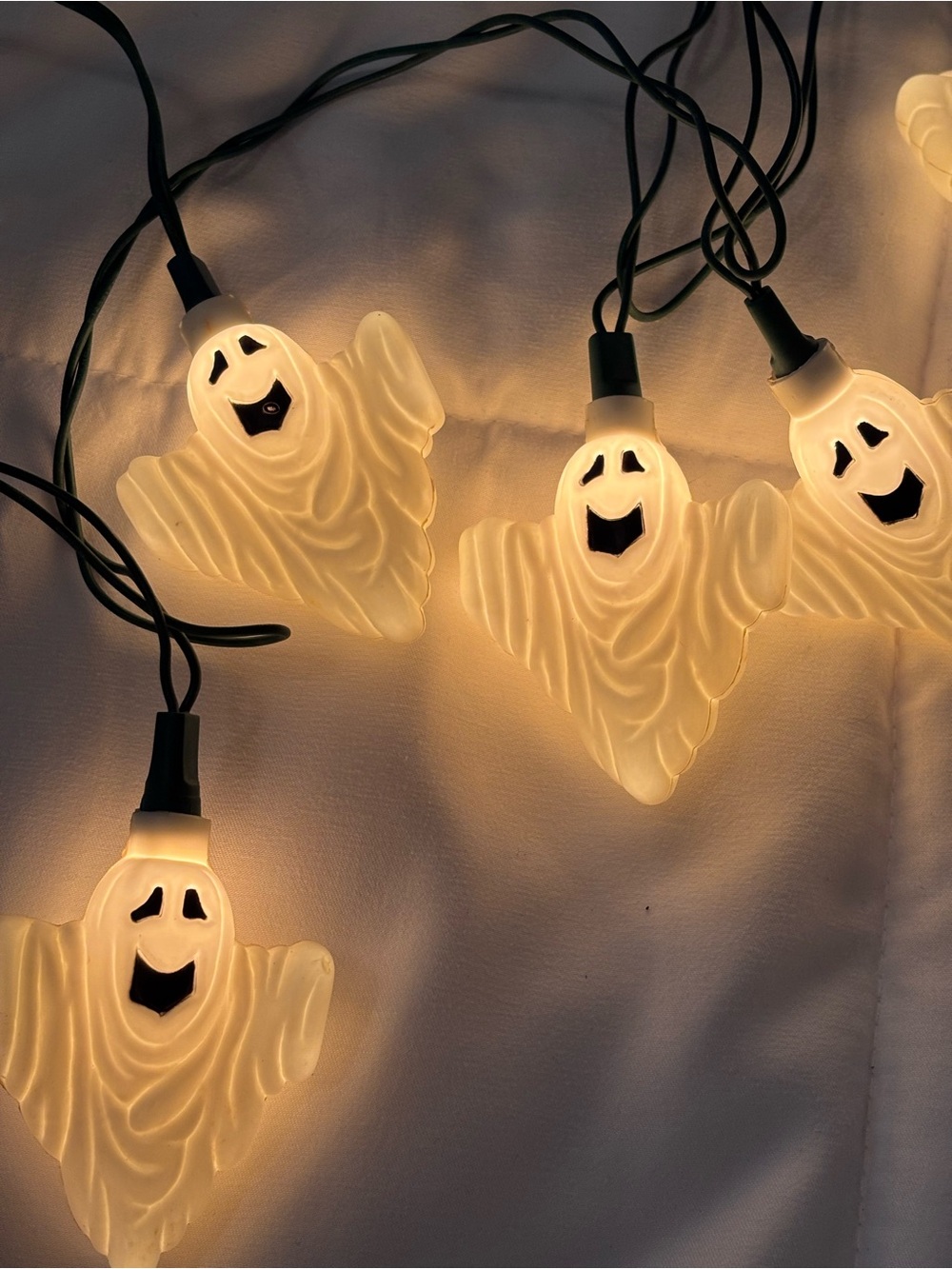 Vintage Halloween Ghost String Lights – 10 Ghosts – Tested & Working